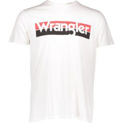Koszulka w kolorze białym. Białe koszulki męskie Wrangler, m, z nadrukiem, z bawełny, z okrągłym kołnierzem, bez rękawów. W wyprzedaży za 56,95 zł.