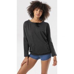Ciemnoszara Bluza Ocevia. Szare bluzy damskie Born2be, xl, bez wzorów, bez rękawów, bez kaptura. W wyprzedaży za 54,99 zł.
