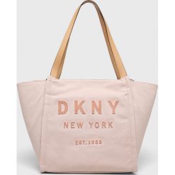 Dkny - Torebka. Różowe torby damskie plażowe DKNY, bez wzorów, z bawełny, casualowe, na ramię, duże, bez dodatków. W wyprzedaży za 539,90 zł.