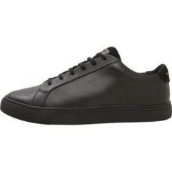 Kurt Geiger DONNIE Sneakersy niskie black. Czarne sneakersy męskie marki Kurt Geiger, bez wzorów, ze skóry ekologicznej, bez zapięcia. Za 609,00 zł.