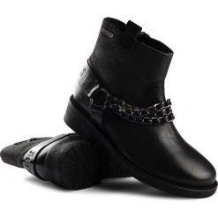 Botki Pepe Jeans. Czarne botki damskie Pepe Jeans, z jeansu, bez obcasa, bez zapięcia. Za 599,00 zł.