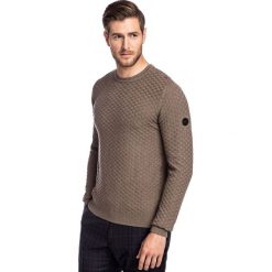 Sweter FEDERICO SWKR000275. Pomarańczowe swetry męskie Giacomo Conti, m, bez wzorów, z bawełny, bez kołnierzyka, bez kaptura. Za 299,00 zł.