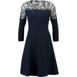 Sukienki: Derhy JARDINIERE ROBE Sukienka dzianinowa marine