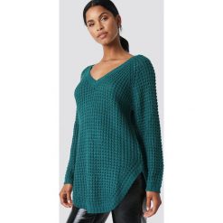 NA-KD Sweter ze splotem - Green. Zielone swetry damskie NA-KD, bez wzorów, z dzianiny, bez rękawów, bez kaptura. Za 80,95 zł.