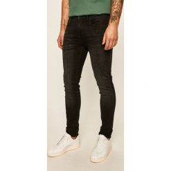 Pepe Jeans - Jeansy Finsbury. Czarne jeansy męskie Pepe Jeans, bez wzorów, z obniżonym stanem. W wyprzedaży za 359,90 zł.