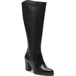 Kozaki TAMARIS - 1-25570-31 Black 001. Czarne buty zimowe damskie Tamaris, z materiału, przed kolano, na wysokim obcasie. Za 399,90 zł.