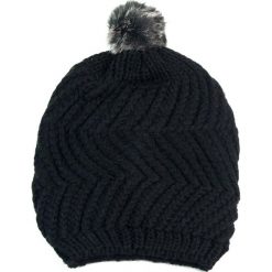 Czapka damska z futrzanym pomponem czarna (cz2504). Czarne czapki zimowe damskie Art of Polo, z futra. Za 36,52 zł.