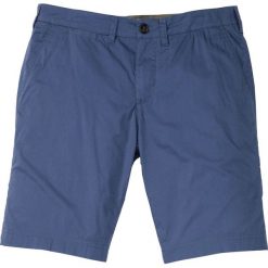 Bermudy chino bonprix indygo. Niebieskie spodenki i szorty męskie bonprix, m, bez wzorów. Za 49,99 zł.