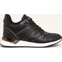 Guess Jeans - Buty. Białe koturny damskie Guess Jeans, bez obcasa, na obcasie, na sznurówki. W wyprzedaży za 499,90 zł.