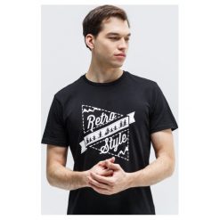 Feewear Koszulka Rockfall , czarny, rozmiar L. Czarne koszulki męskie Feewear, m, z aplikacjami, z bawełny, retro, bez kołnierzyka, bez rękawów. W wyprzedaży za 47,99 zł.