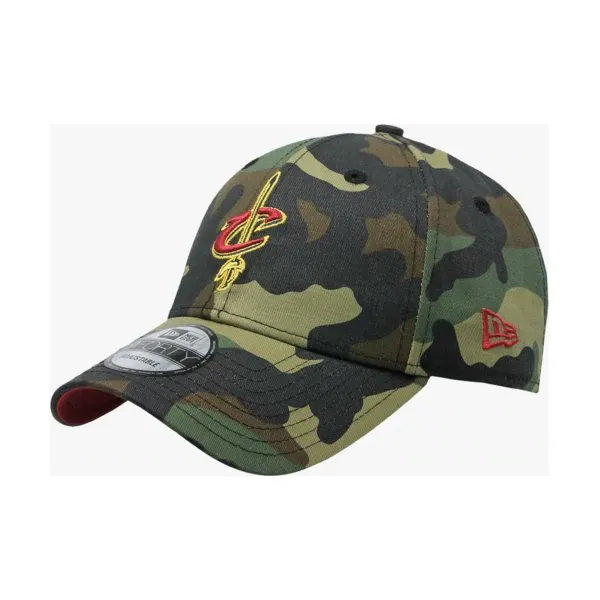 New Era Czapka Camo Team 9Forty Cleveland Cavaliers , multicolor, rozmiar ONE-SIZE. Zielone czapki damskie New Era, moro, z materiału. W wyprzedaży za 69,99 zł.