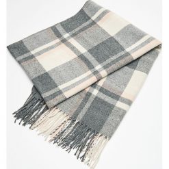 Szalik w kratę - Jasny szary. Szare szaliki damskie marki Cropp. Za 49,99 zł.