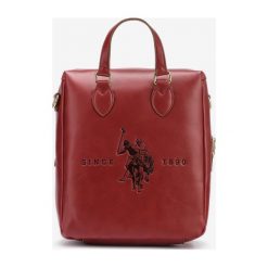 U.S. Polo Assn Folsom Plecak Czerwony. Czerwone plecaki damskie U.S. Polo Assn., w paski, z materiału. Za 447,95 zł.