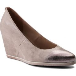 Półbuty HÖGL - 5-105407 Rose 4700. Czerwone creepersy damskie HÖGL, z materiału, na koturnie. W wyprzedaży za 389,00 zł.
