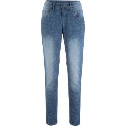 Dżinsy "soft-stretch" z nadrukiem SLIM bonprix niebieski z nadrukiem. Niebieskie jeansy damskie bonprix, z nadrukiem, z jeansu. Za 49,99 zł.