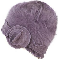 Czapka damska Angora z falbanką fioletowa. Fioletowe czapki zimowe damskie Art of Polo. Za 39,22 zł.