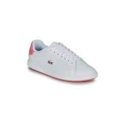 Buty Lacoste GRADUATE 319 1 SFA. Białe trampki i tenisówki damskie Lacoste, bez wzorów, bez zapięcia. Za 429,00 zł.