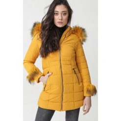Żółta Kurtka Mcpherson. Żółte kurtki damskie Born2be, na zimę, s, eleganckie, długie. Za 299,99 zł.