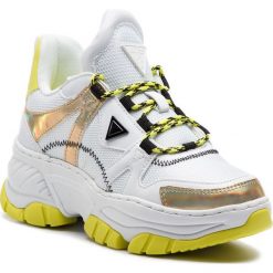 Sneakersy GUESS - FL5BLU FAB12 WHIGO. Białe sneakersy damskie marki Guess, ze skóry ekologicznej. Za 579,00 zł.
