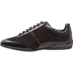 BOSS ATHLEISURE SPACE SELECT Sneakersy niskie black. Czarne sneakersy męskie BOSS Athleisure, bez zapięcia. W wyprzedaży za 647,10 zł.
