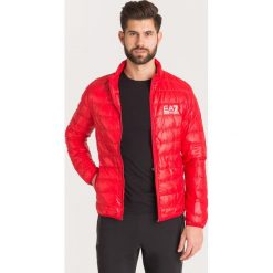 Kurtka puchowa EA7 Emporio Armani. Czerwone płaszcze męskie s, z puchu. Za 689,00 zł.