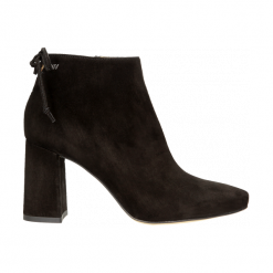 Botki damskie. Botki damskie Wojas, bez obcasa, bez zapięcia. Za 399,00 zł.