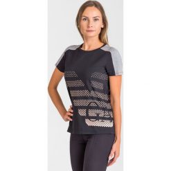 T-SHIRT EA7 EMPORIO ARMANI. Czarne t-shirty damskie EA7 Emporio Armani, xl, z nadrukiem, z elastanu, z okrągłym kołnierzem. Za 203,40 zł.