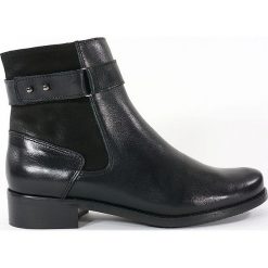 BOTKI DAMSKIE ACO 3315 CZA. Botki damskie ACORD, ze skóry, bez obcasa, bez zapięcia. Za 209,00 zł.
