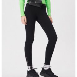 Legginsy - Czarny. Czarne legginsy damskie Sinsay, s, bez wzorów. Za 29,99 zł.