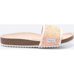 Pepe Jeans - Klapki dziecięce. Pomarańczowe sandały dziewczęce Pepe Jeans, z jeansu, bez zapięcia. W wyprzedaży za 119,90 zł.