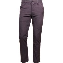 Chinosy męskie: BOSS Orange STAPERED Spodnie materiałowe dark blue