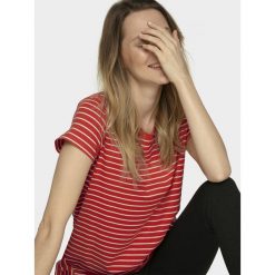 T-shirt damski TSD605 - czerwony - Outhorn. Czerwone koszulki damskie Outhorn, bez wzorów, bez kołnierzyka. W wyprzedaży za 29,99 zł.