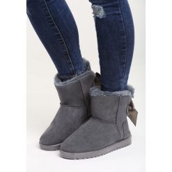 Szare Śniegowce Warm Night. Czarne buty zimowe damskie marki Cropp. Za 59,99 zł.
