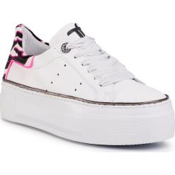 Sneakersy TOGOSHI - TG-13-04-000222 118. Białe półbuty damskie Togoshi, ze skóry ekologicznej. Za 479,00 zł.