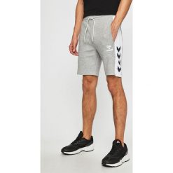 Hummel - Szorty. Szare spodenki sportowe męskie Hummel, m, z nadrukiem, z elastanu, sportowe. W wyprzedaży za 119,90 zł.
