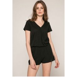 Roxy - Kombinezon. Czarne kombinezony damskie marki Roxy, s, z bawełny, z krótkim rękawem, krótkie. W wyprzedaży za 159,90 zł.