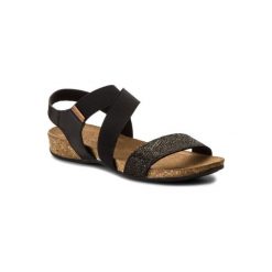 LASOCKI 141-01 Czarny. Czarne sandały damskie Lasocki, bez wzorów, ze skóry, bez obcasa, bez zapięcia. Za 119,99 zł.