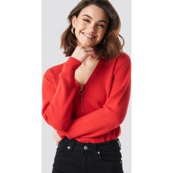 NA-KD Kardigan Solid Knitted - Red. Czerwone kardigany damskie marki NA-KD, z dzianiny. Za 161,95 zł.