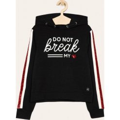 Blukids - Bluza dziecięca 140-170 cm. Czarne bluzy dziewczęce Blukids, z aplikacjami, z elastanu, bez rękawów, z kapturem. Za 89,90 zł.