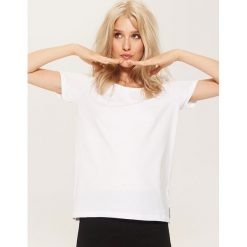 T-shirt basic - Biały. Białe t-shirty damskie House, s, bez wzorów, bez kołnierzyka. Za 25,99 zł.