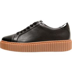Trampki damskie slip on: MICHAEL Michael Kors TRAVOR LACE UP Tenisówki i Trampki black
