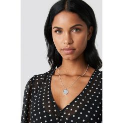 NA-KD Accessories Naszyjnik Sagittarius - Silver. Szare naszyjniki damskie marki NA-KD Accessories, złote. Za 32,00 zł.