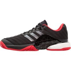 Buty do tenisa męskie: adidas Performance BARRICADE 2018 BOOST Obuwie multicourt core black/night metallic/scarlet