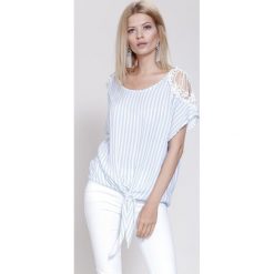 Bluzki asymetryczne: Jasnoniebieska Bluzka Some Lace