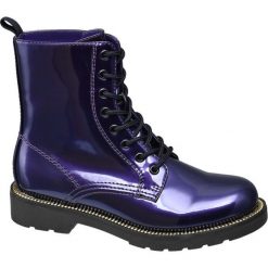 Botki damskie Catwalk fioletowe. Fioletowe botki damskie Catwalk, z materiału, bez obcasa, na obcasie, bez zapięcia. Za 159,90 zł.