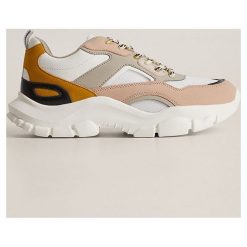 Mango - Buty Clea. Buty sportowe damskie Mango, bez wzorów, z gumy, sportowe. W wyprzedaży za 99,90 zł.