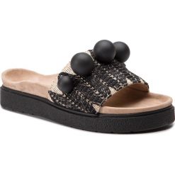Klapki INUIKII - Slipper Raffia Pearl 70104-3 Black. Czarne klapki damskie marki Inuikii, z aplikacjami, ze skóry, bez obcasa. Za 1129,00 zł.