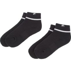 Zestaw 2 par wysokich skarpet unisex NIKE - SX7167 010 Czarny. Czarne skarpetki damskie Nike, bez wzorów, z elastanu. Za 59,00 zł.
