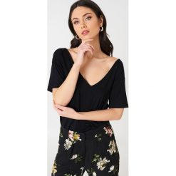 T-shirty damskie: Rut&Circle T-shirt Julia Cross – Black