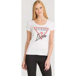 T-SHIRT ICON TEE Guess. Białe t-shirty damskie Guess, s, z nadrukiem, z elastanu, z okrągłym kołnierzem. Za 139,00 zł.